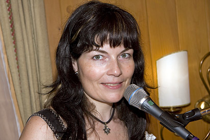 Manuela Mller - Alleinunterhalterin - Tanz- und Unterhaltungsmusik fr Ihre Anlsse wie Hochzeiten, Geburtstage, Firmenanlsse, Parties, usw.